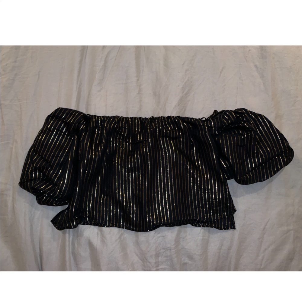Zara woman blouse off shoulder short leaves black